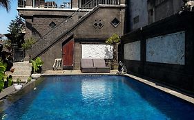 Warji House 2 Bisma